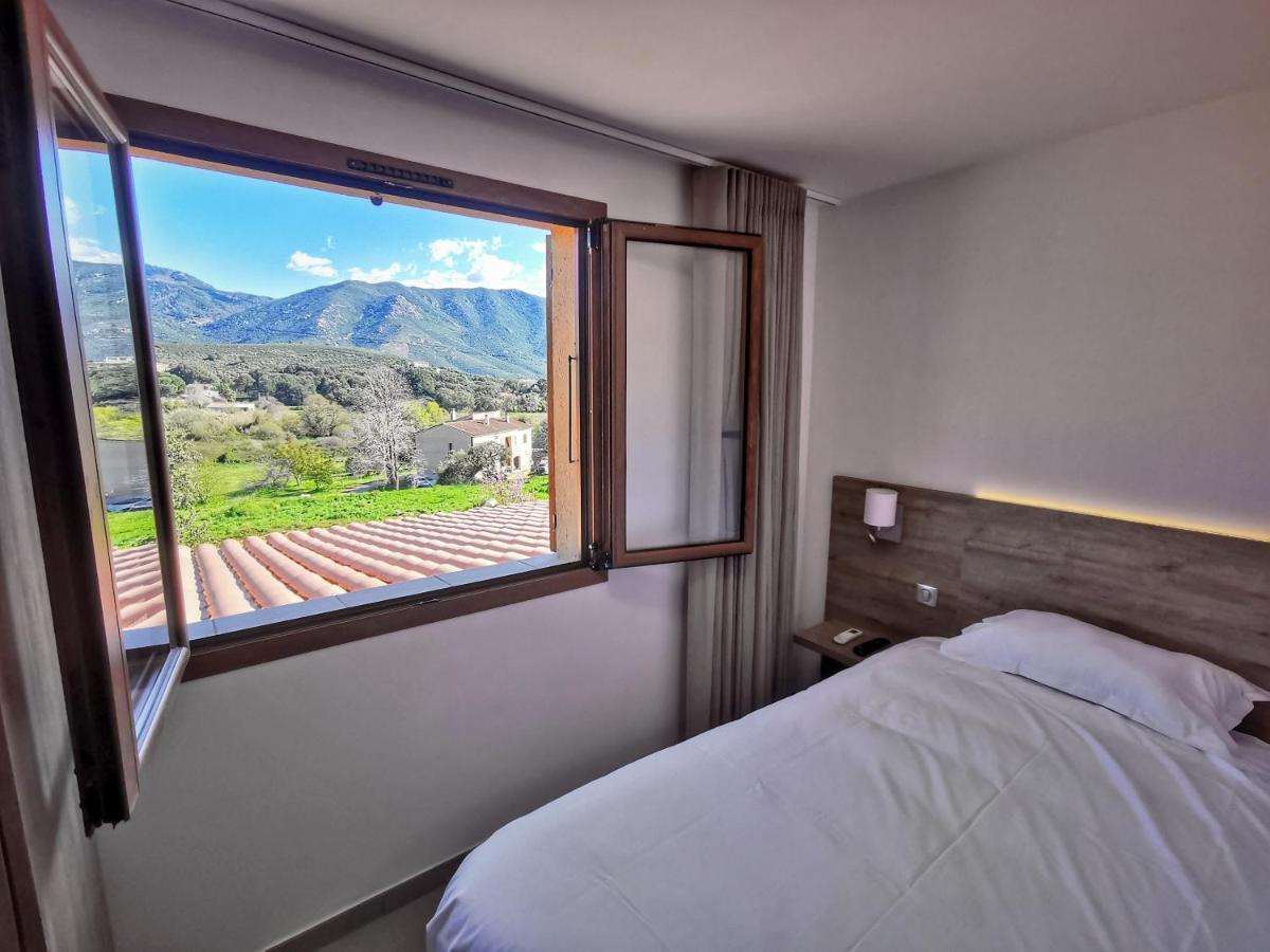 Ustaria Apartment Peri Luaran gambar